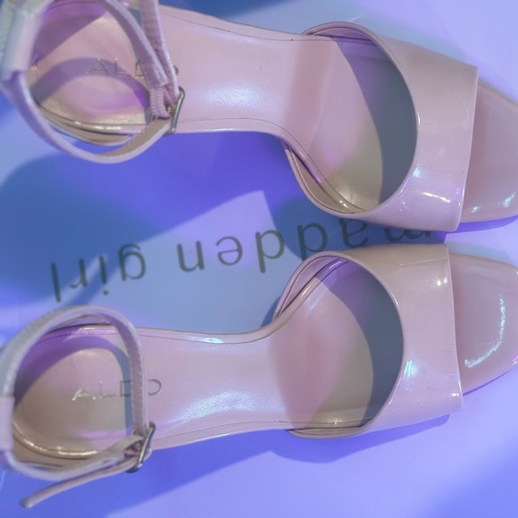 Aldo size 6 heels - Picture 4 of 7
